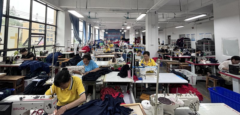 服装设计习水:家门口制衣厂 编织大众“失业梦”
