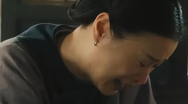 金年会金字招牌群众日报点评《人生若如初见》言辞尖锐句句都说到观众心田里